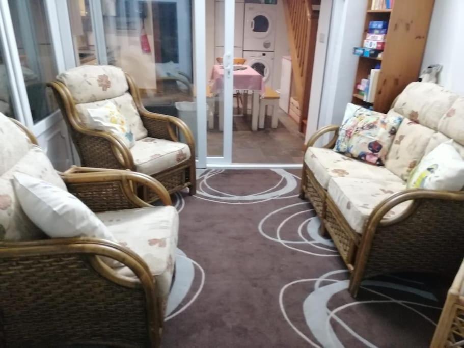 Welsh Miners Cottage Four Bedroom House Treherbert المظهر الخارجي الصورة