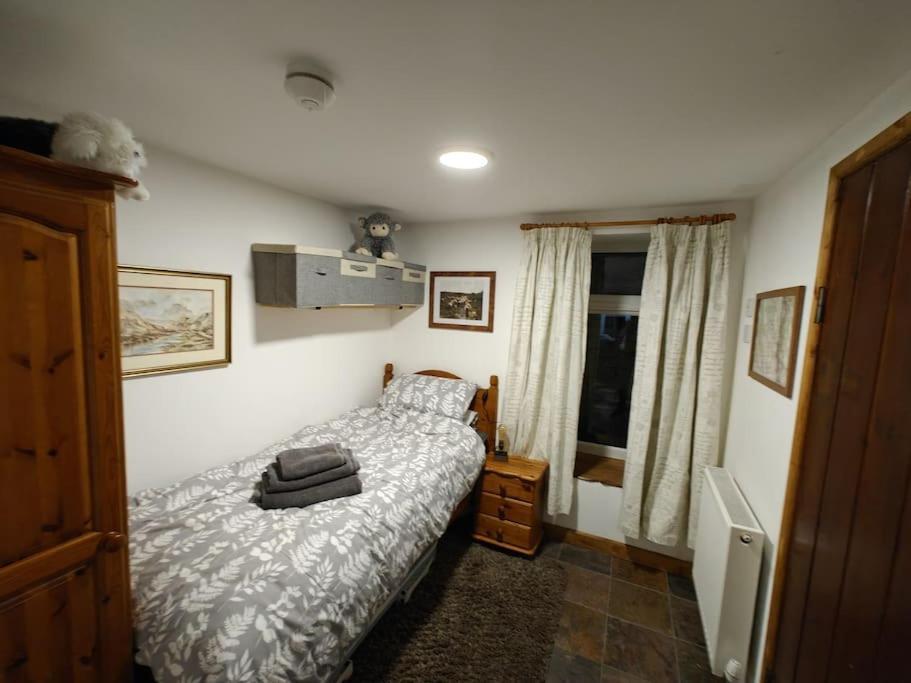 Welsh Miners Cottage Four Bedroom House Treherbert المظهر الخارجي الصورة